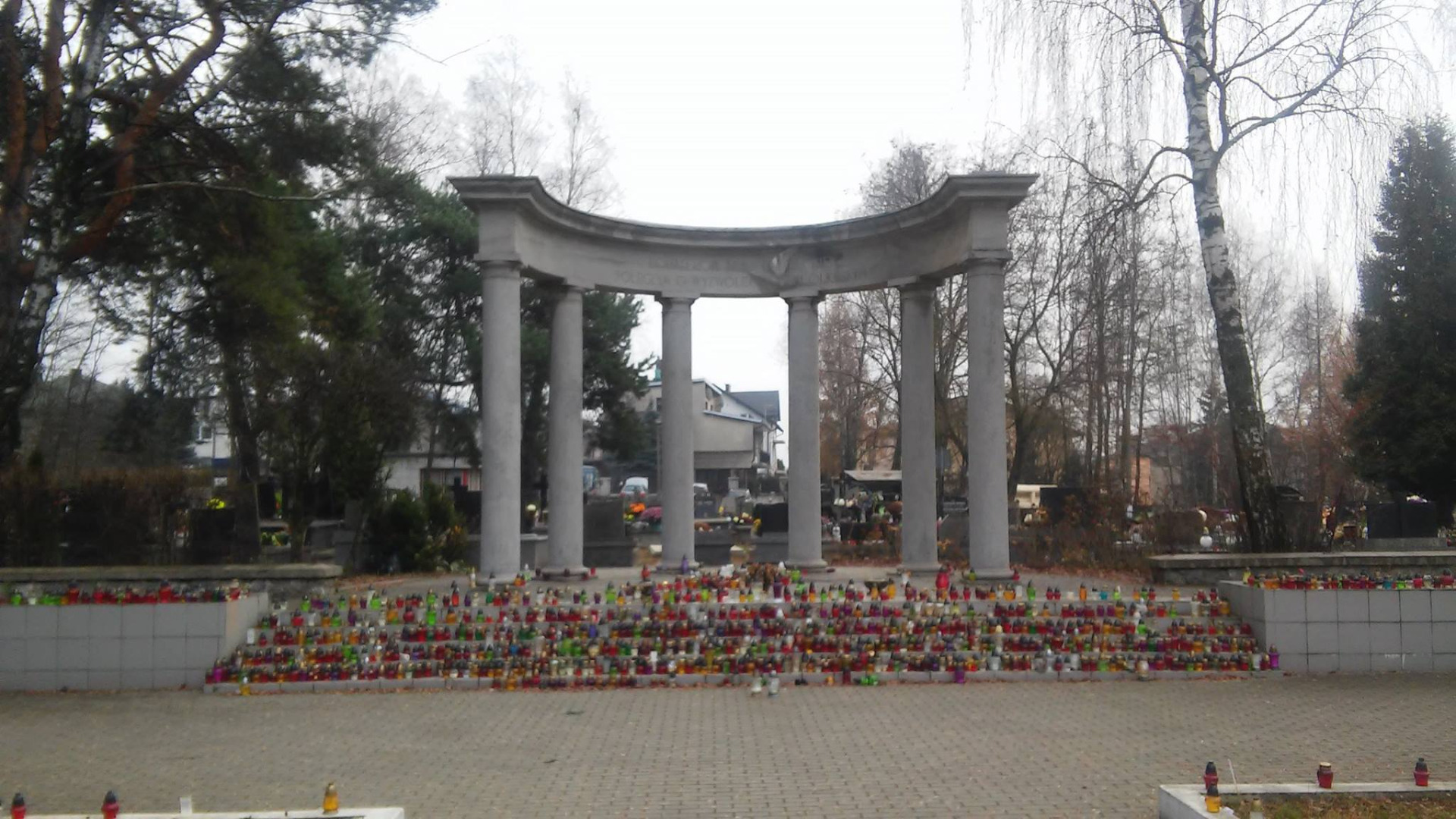 Поляки помнят! Кладбище советских солдат в Ольгуше