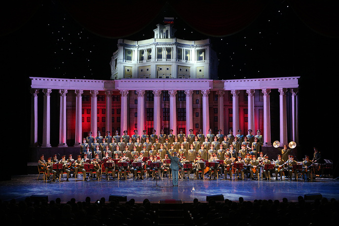 Обновленный ансамбль имени Александрова впервые вышел на сцену в Театре Российской армии