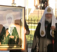 В РПЦ не захотели комментировать заявление Поклонской о внезапно замироточившем бюсте Николая II
