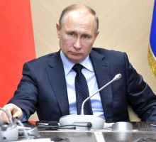Путин уволил пятерых генералов и двух прокуроров