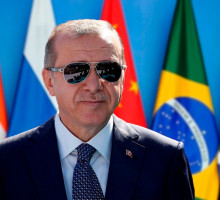 Эрдоган разворачивает Турцию на восток