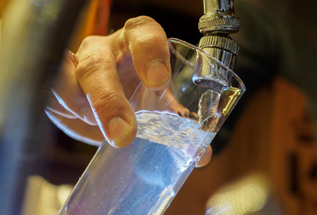 Половина питьевой воды опасна для жизни. На её очистку нужны миллиарды