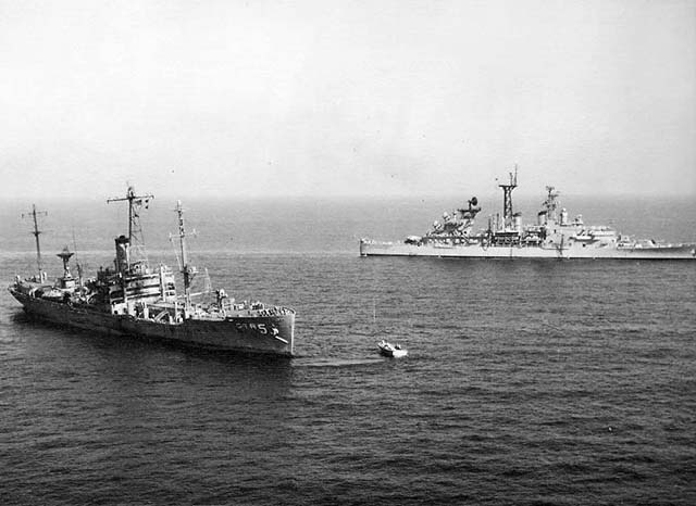 Спасение оставшихся моряков USS Little Rock