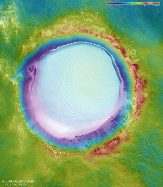 Топография кратера Королёва