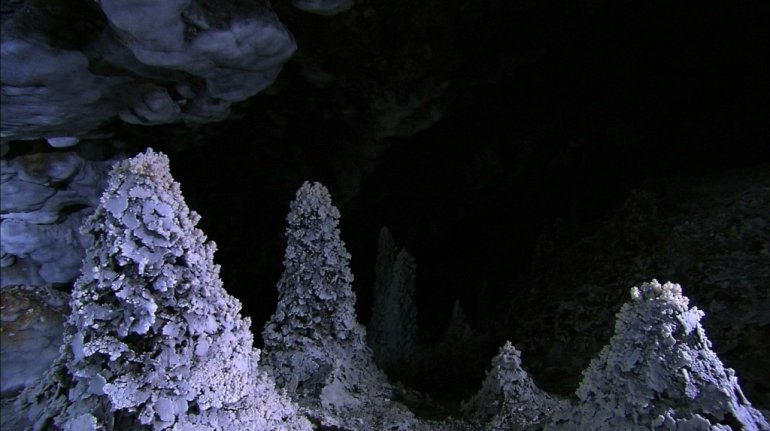 Почему самая глубокая пещера США опасна и засекречена
