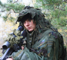 Девушек России призывают в армию