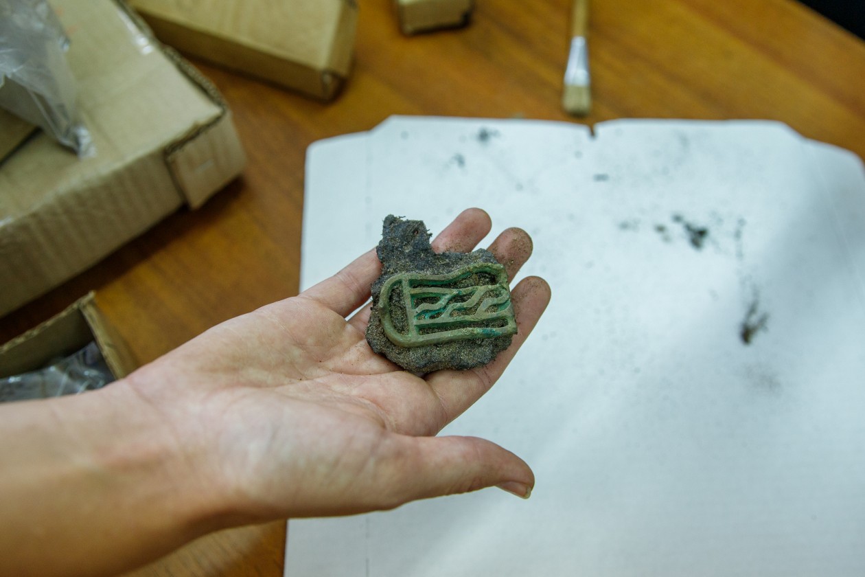 Археологи Сибирского университета обнаружили могильник с множеством разнообразных предметов
