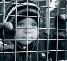 В Грузии ужесточили правила изъятия детей из бедных семей