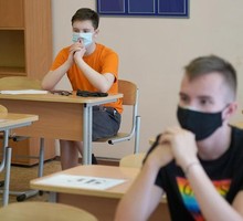 Путин попросил ускорить рассмотрение поправок, разрешающих студентам преподавать в школах
