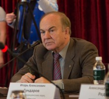 Член совета Яна Лантратова считает, что при Роспотребнадзоре необходимо создать общественную комиссию по оценке безопасности игрушек