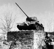 Легендарный советский танк стал главной проблемой Эстонии