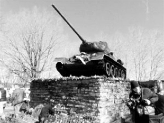 Легендарный советский танк стал главной проблемой Эстонии