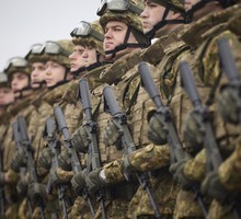 Россия впервые публично поставила военную технику в ДНР