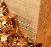 Томские учёные научились превращать серные отходы в золото