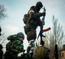СМИ: Американец спас девушку от украинских солдат и перешел на сторону ополченцев