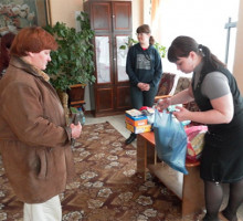 Россия 24 Алла Кенденкова Сюжет про мать, которая вывезла из приюта своих отобранных детей