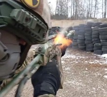 «Можно я тебе руку пожму?»