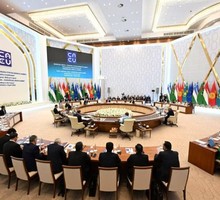 Западный мир срочно переводят на ручное управление