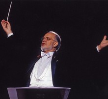 К юбилею руководителя легендарного «Бояна»