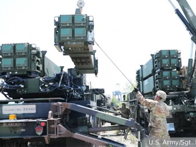 Ford и GM переходят на выпуск боевых ракет