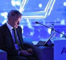 Профессор Катасонов: Когда Греф обсуждает агентную «экономику», мне кажется, он сам поеживается
