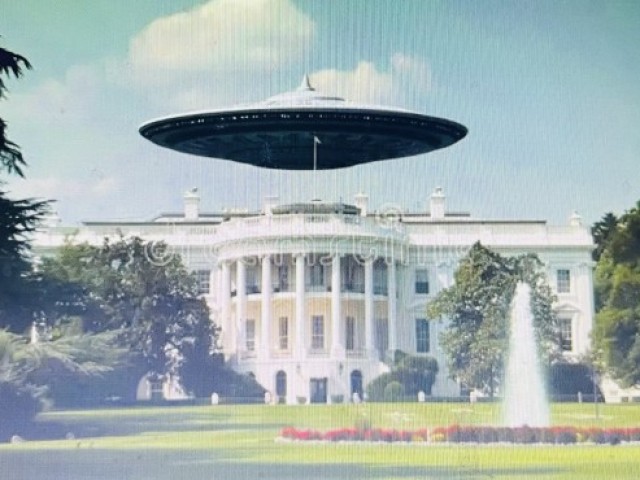 НЛО над Белым домом в США