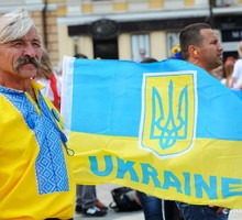 «Бейте бешеных фашистских псов»