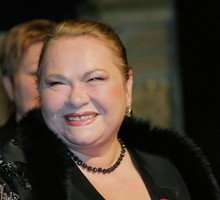 «Она вошла — и всё стало ясно» «Она вошла — и всё стало ясно»